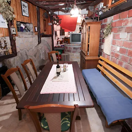 Ventus 2 Pensión Baška Voda